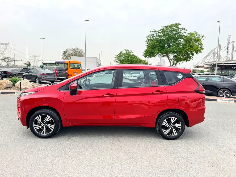 2021 Mitsubishi Xpander High Line - GCC Specs - Excellent Condition - Image 4