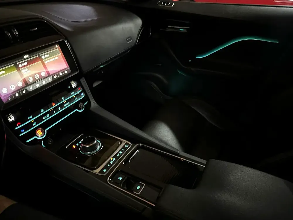 2019 Jaguar F - Pace Prestige 25t AWD - Image 17