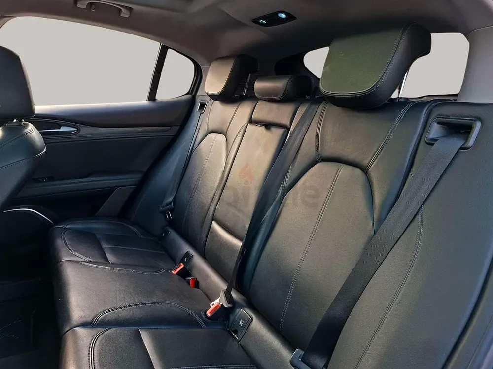 AED 759/month | 2019 Alfa Romeo Stelvio  | GCC Specs | Ref#459643 - Image 13