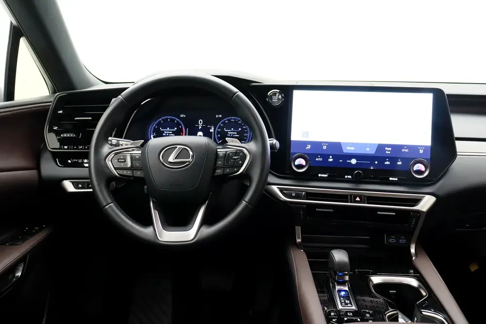 **Special offer** 2025 RX350 Prestige 2.4L Turbo - Image 10