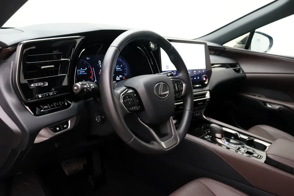 **Special offer** 2025 RX350 Prestige 2.4L Turbo - Image 12
