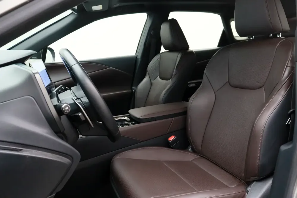 **Special offer** 2025 RX350 Prestige 2.4L Turbo - Image 13