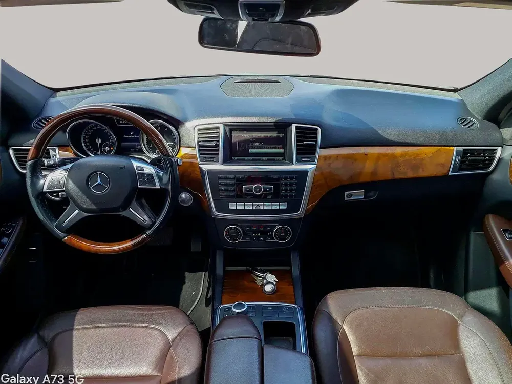 AED 3084/month | 2015 Mercedes-Benz M-Class ML 400 AMG 4MATIC | GCC Specs | Ref#467663 - Image 9