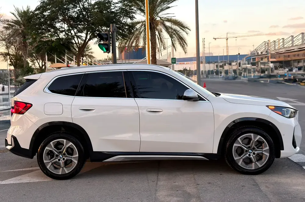 BMW X1 xDrive 25i 2023 - ATTRACTIVE PRICE BMW X1 2023 IN LOW MILEAGE IN PERFECT CONDITION - Image 4