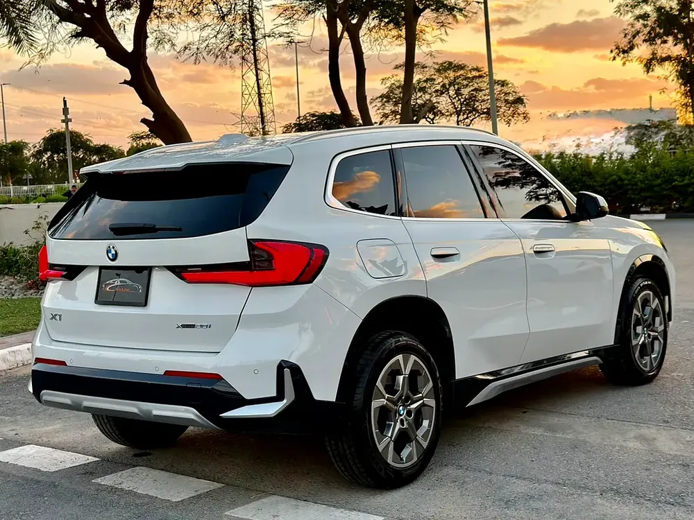 BMW X1 xDrive 25i 2023 - ATTRACTIVE PRICE BMW X1 2023 IN LOW MILEAGE IN PERFECT CONDITION - Image 6