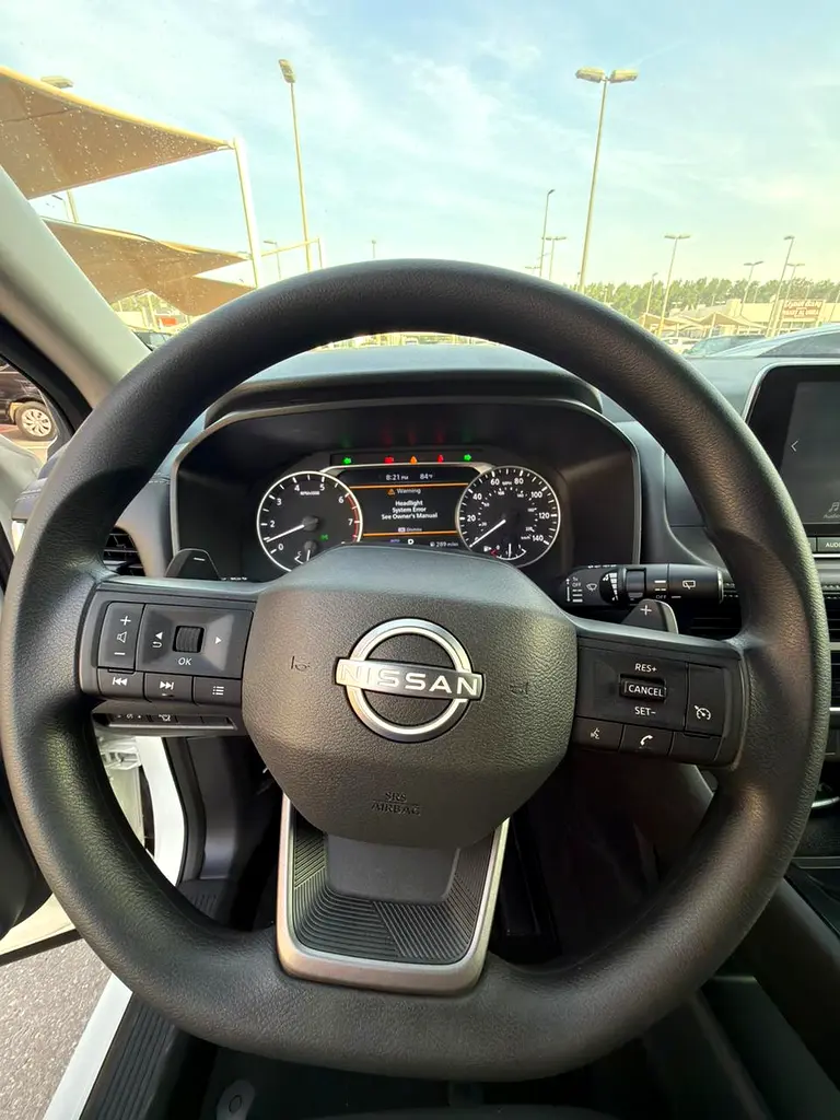 2025 NISSAN ROGUE S | 1150 AED/ MONTH | LOW MILEAGE | PERFECT CONDITION - Image 10
