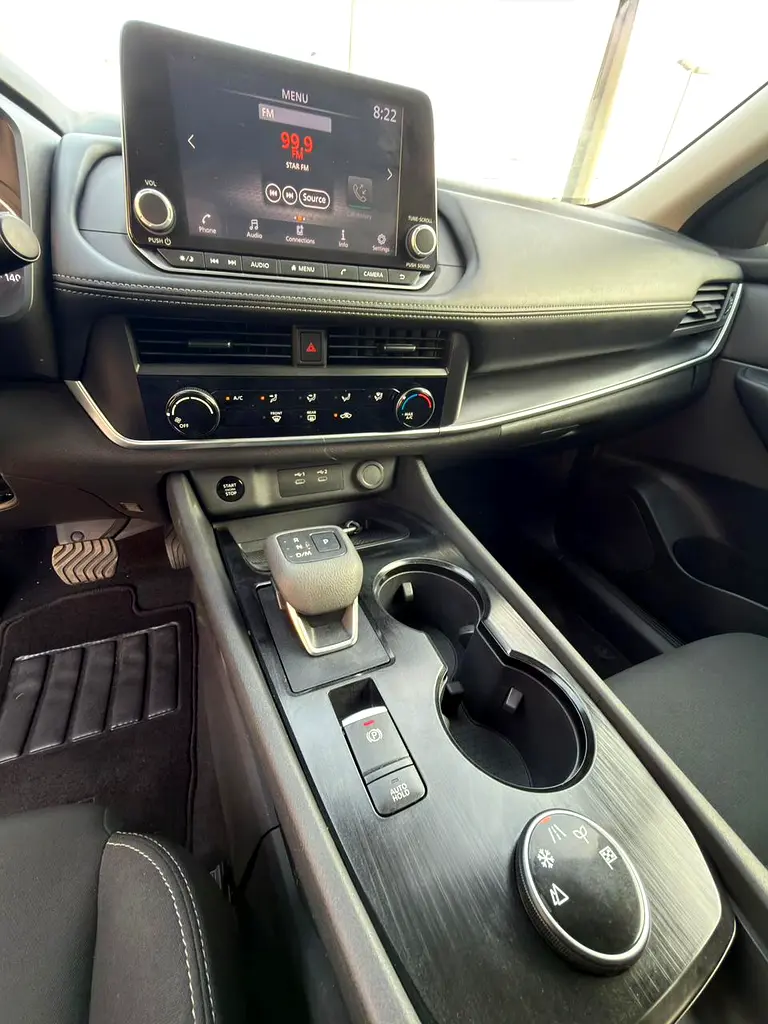 2025 NISSAN ROGUE S | 1150 AED/ MONTH | LOW MILEAGE | PERFECT CONDITION - Image 11