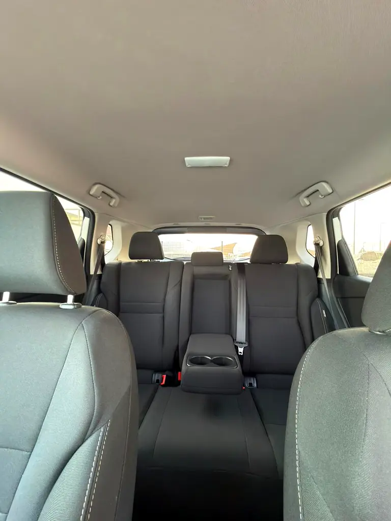 2025 NISSAN ROGUE S | 1150 AED/ MONTH | LOW MILEAGE | PERFECT CONDITION - Image 12