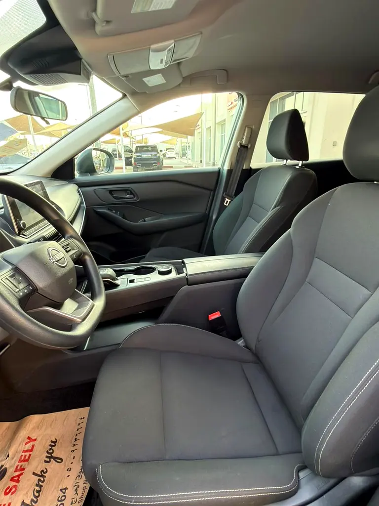 2025 NISSAN ROGUE S | 1150 AED/ MONTH | LOW MILEAGE | PERFECT CONDITION - Image 8