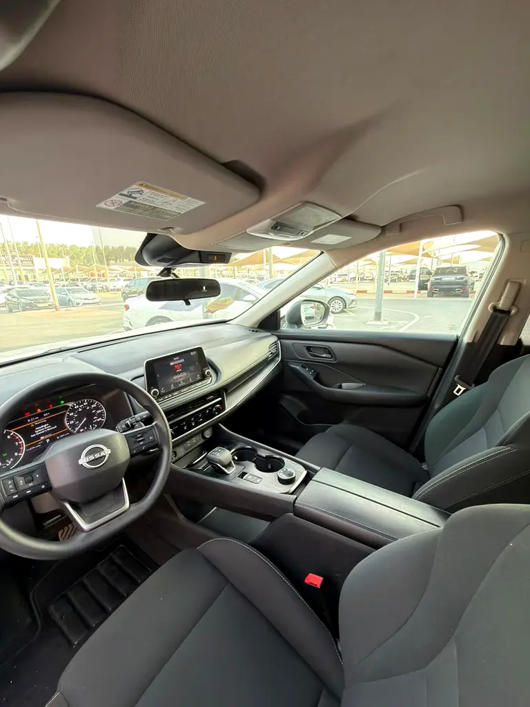 2025 NISSAN ROGUE S | 1150 AED/ MONTH | LOW MILEAGE | PERFECT CONDITION - Image 9