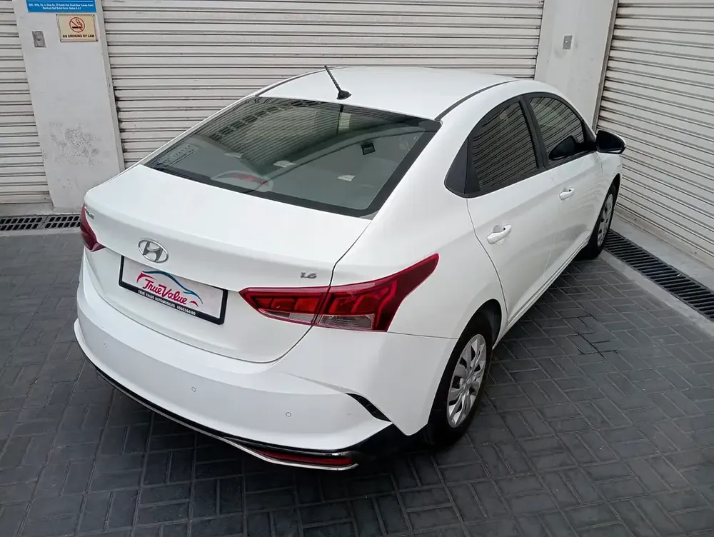 Hyundai accent 2022 1.6 gcc accident free single owner - Image 11
