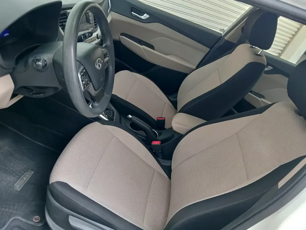 Hyundai accent 2022 1.6 gcc accident free single owner - Image 16