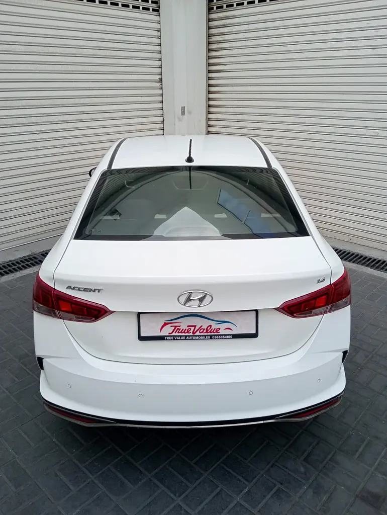 Hyundai accent 2022 1.6 gcc accident free single owner - Image 17