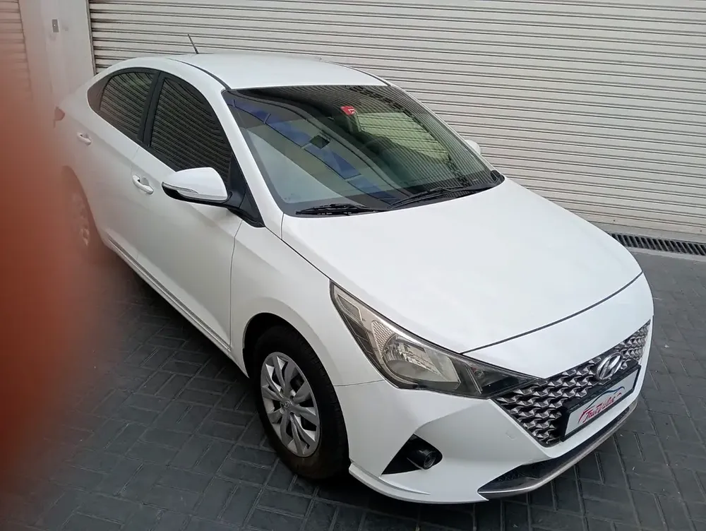 Hyundai accent 2022 1.6 gcc accident free single owner - Image 4