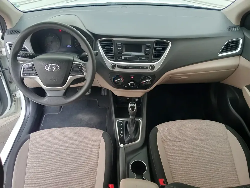 Hyundai accent 2022 1.6 gcc accident free single owner - Image 7