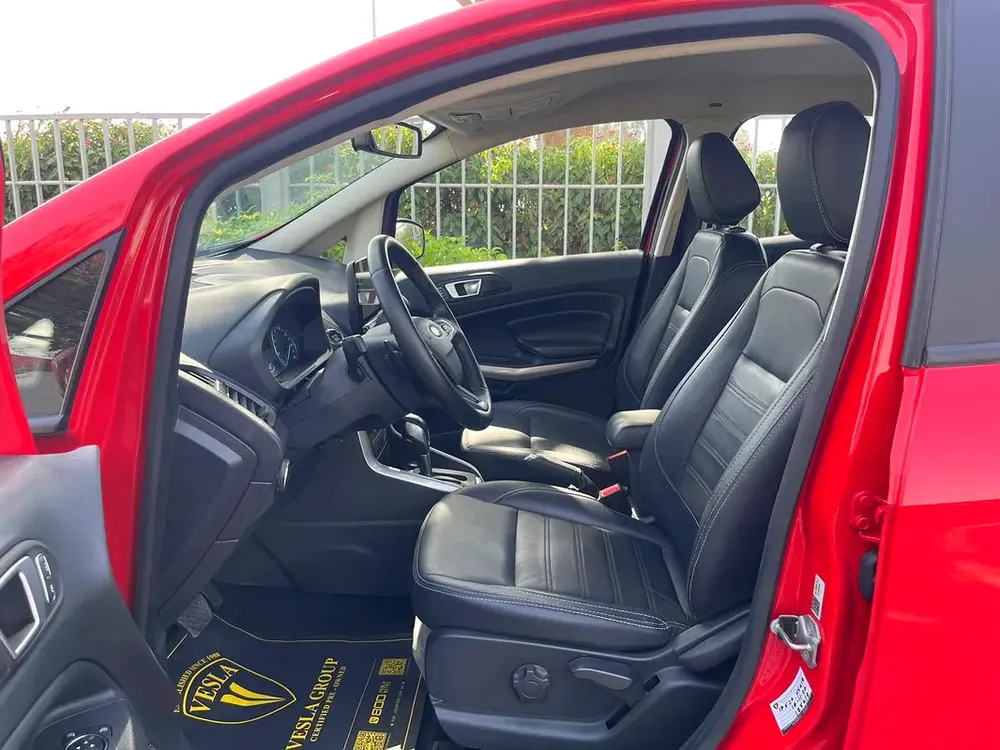UNLIMITED MILEAGE WARRANTY / TITANIAM + CRUISE CONTROL + NAVIGATION + PUSH START + CAR PLAY - Image 7