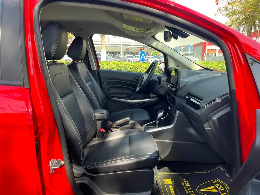 UNLIMITED MILEAGE WARRANTY / TITANIAM + CRUISE CONTROL + NAVIGATION + PUSH START + CAR PLAY - Image 9