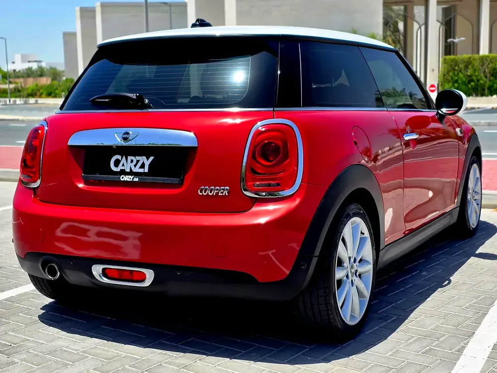 2015 MINI Cooper | GCC Specs | Excellent Condition | Well Maintained - Image 7
