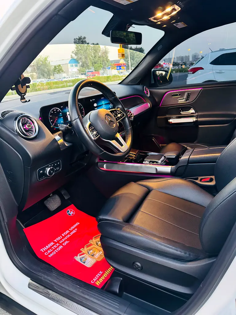 2020 Mercedes-Benz GLB 250 - American Specs - Pristine Condition - Image 11