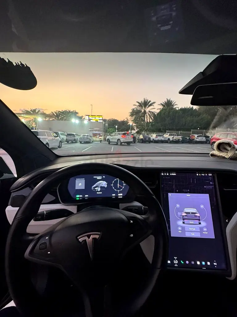 Tesla Model X 75D 2018 GCC Specs - Low Mileage  Pristine Condition - Image 13