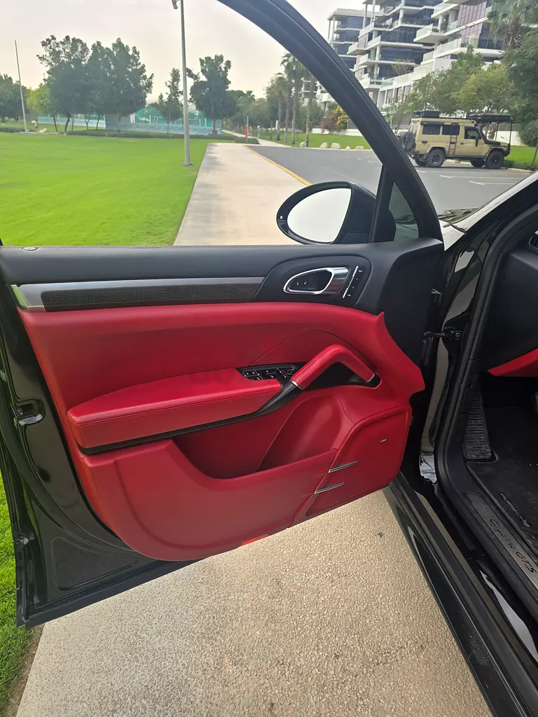 Porsche Cayenne GTS 2016 GCC Specs - Image 10