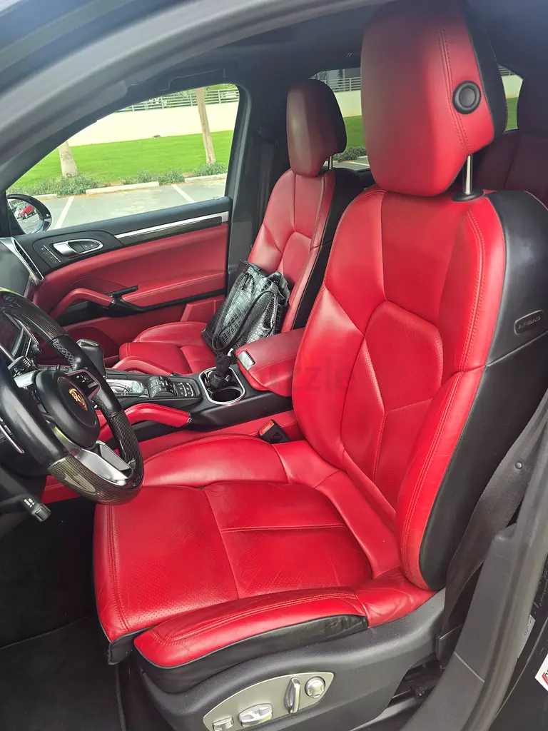 Porsche Cayenne GTS 2016 GCC Specs - Image 9