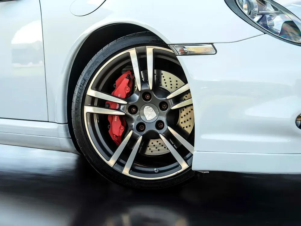PORSCHE 911 TURBO CABRIOLET | GCC SPEC | FULL AGENCY SERVICE HISTORY - Image 7