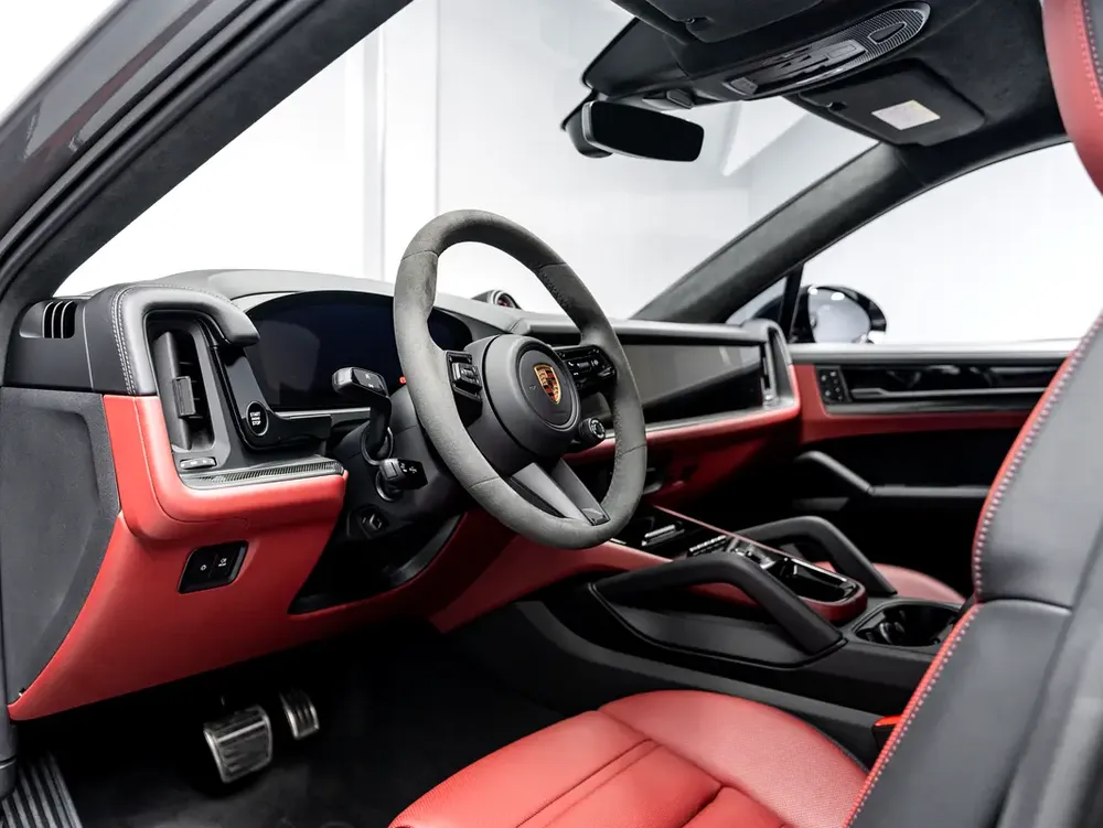SUMMER STARTS NOW | EXCLUSIVE DEAL BY BLACKLINE, January 2027 Porsche Warranty, Low KMs, GCC - Image 11