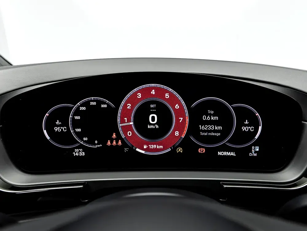 SUMMER STARTS NOW | EXCLUSIVE DEAL BY BLACKLINE, January 2027 Porsche Warranty, Low KMs, GCC - Image 13