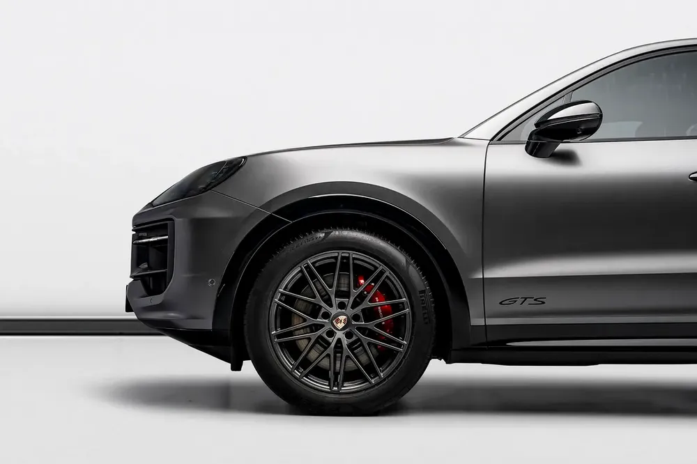 SUMMER STARTS NOW | EXCLUSIVE DEAL BY BLACKLINE, January 2027 Porsche Warranty, Low KMs, GCC - Image 7