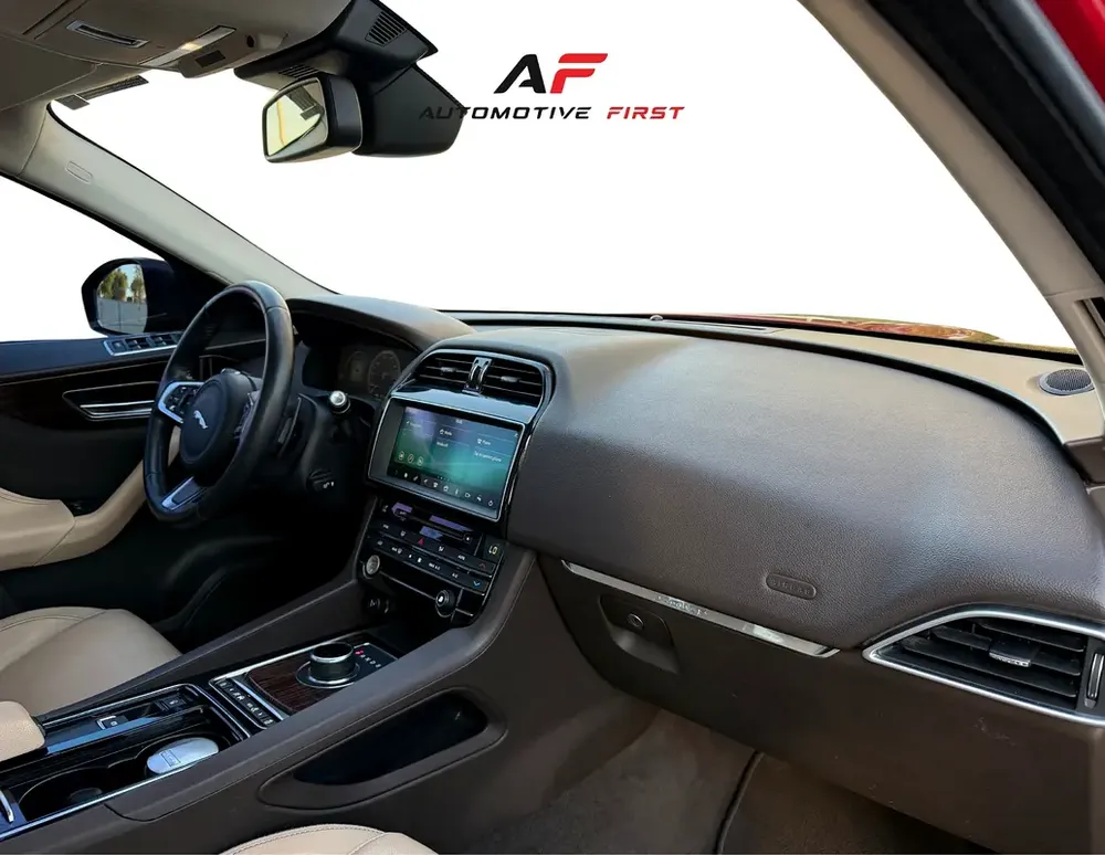 2018 Jaguar F-Pace 25T | Stunning Condition | GCC Specs - Image 12