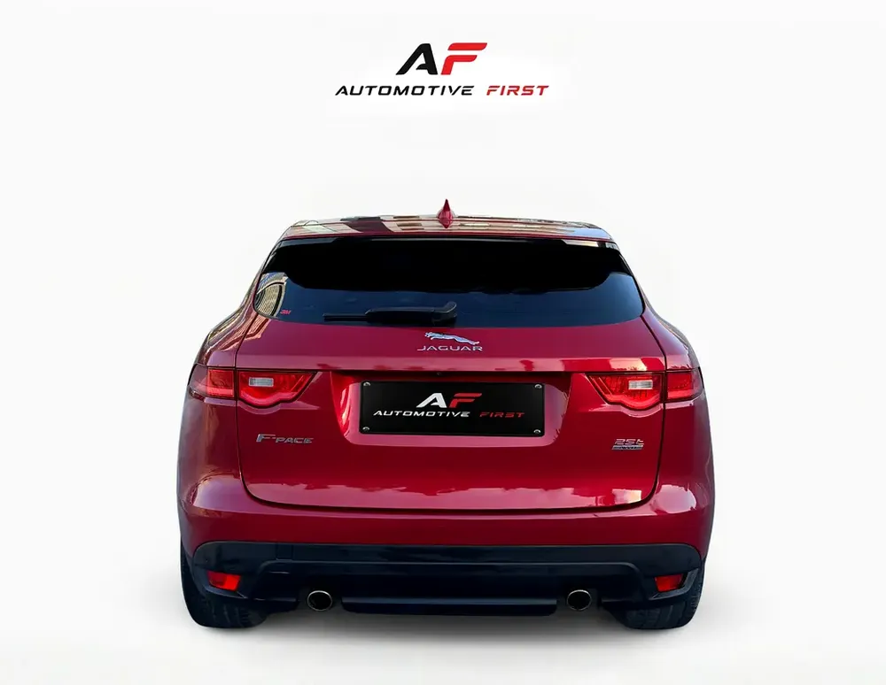 2018 Jaguar F-Pace 25T | Stunning Condition | GCC Specs - Image 16