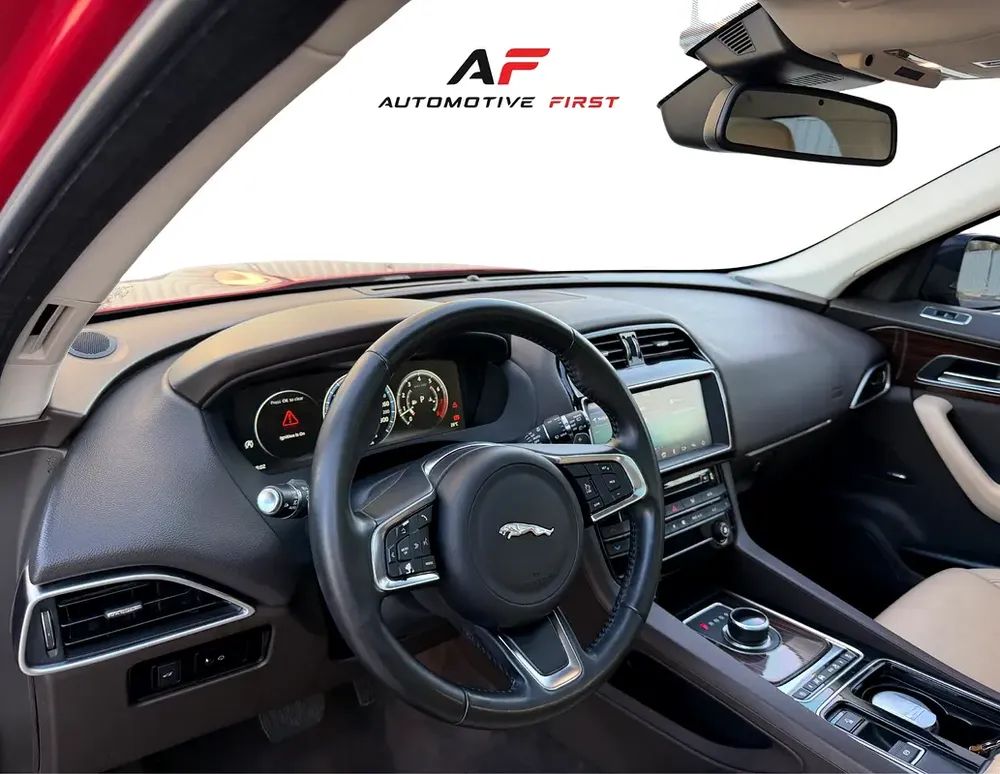 2018 Jaguar F-Pace 25T | Stunning Condition | GCC Specs - Image 5