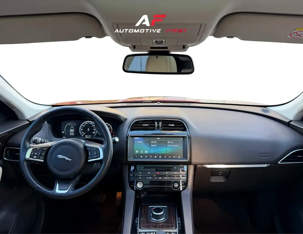 2018 Jaguar F-Pace 25T | Stunning Condition | GCC Specs - Image 6