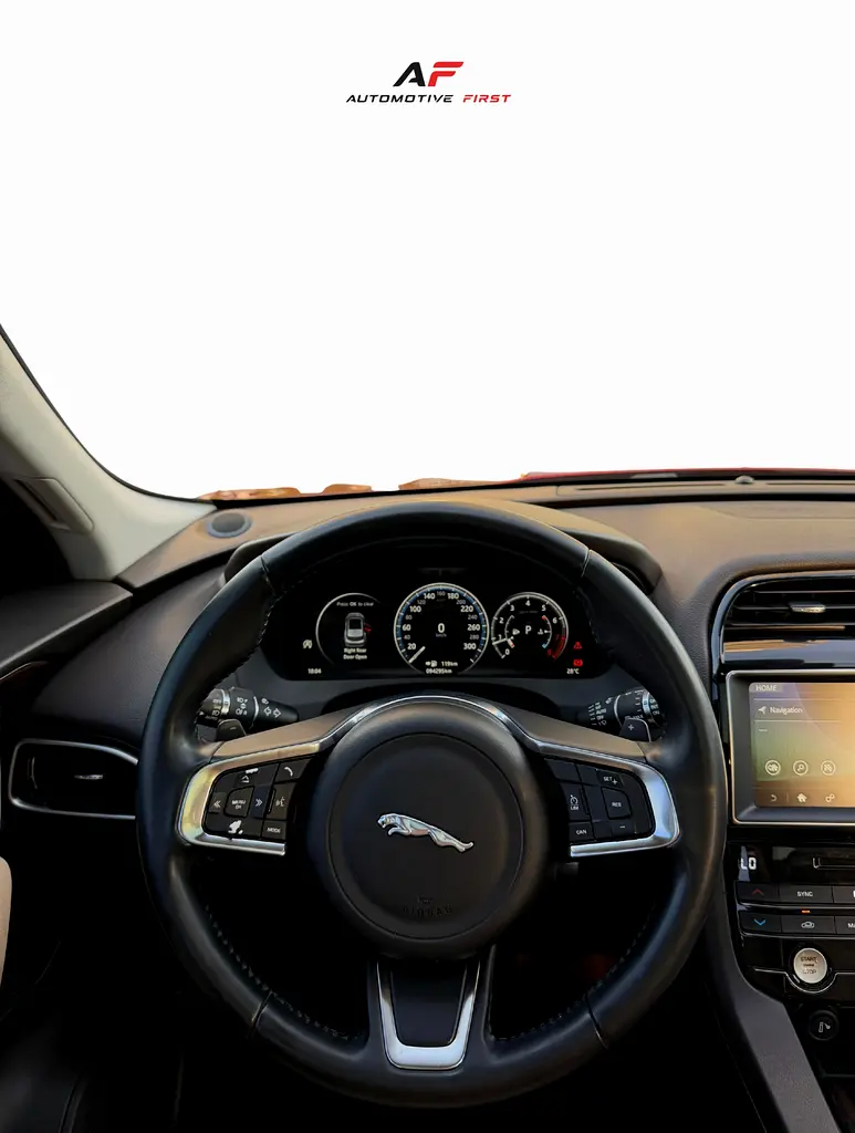 2018 Jaguar F-Pace 25T | Stunning Condition | GCC Specs - Image 7