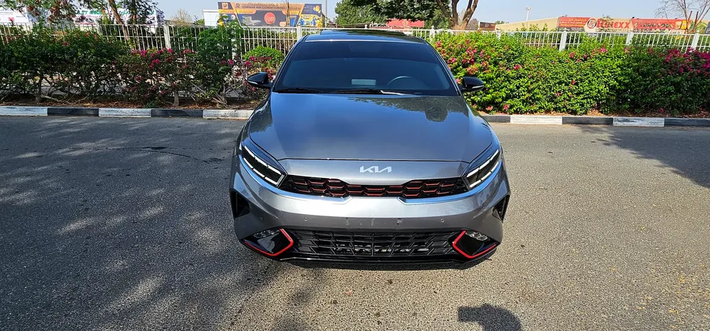 KIA CERATO GT LINE FULL 0PTION MODEL 2024 G.C.C KM 29000 ONLY F.S.H ACCIDENT FREE - Image 4