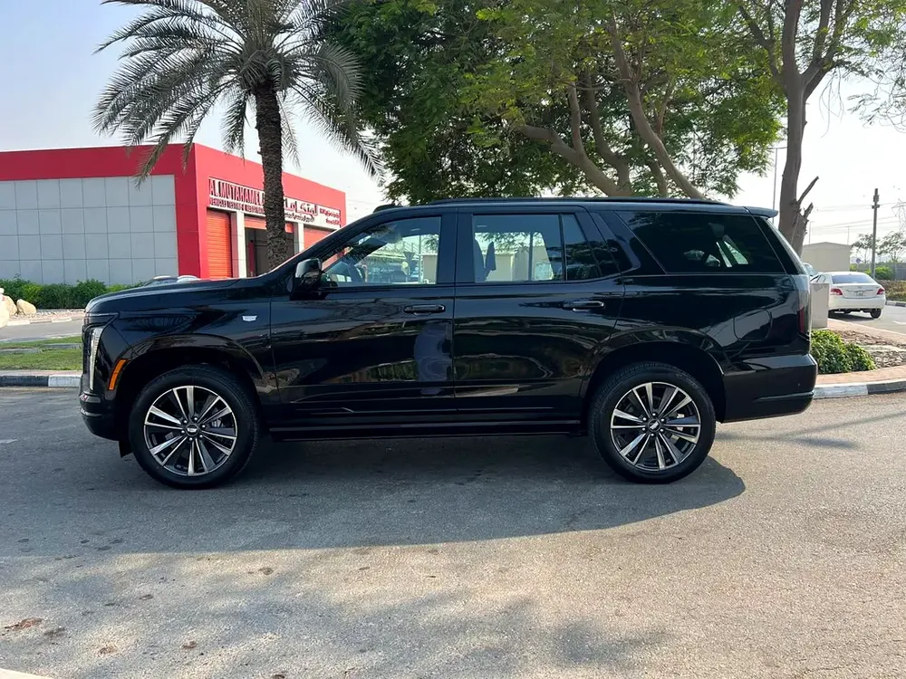 !! 2025 !! Cadillac | Escalade |  Sport | GCC | Under Dealers Warranty And Service Contract - Image 7