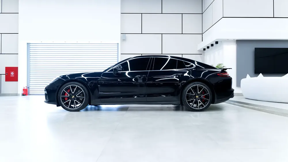 2018 Porsche Panamera Turbo - Japanese Specs - Image 4