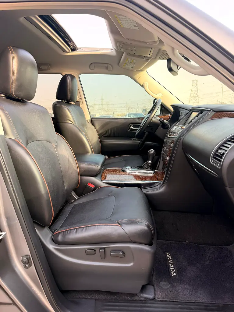2020 Nissan Armada SE  -  Ready to Drive - FULL OPTION WITH SUNROOF - Image 10