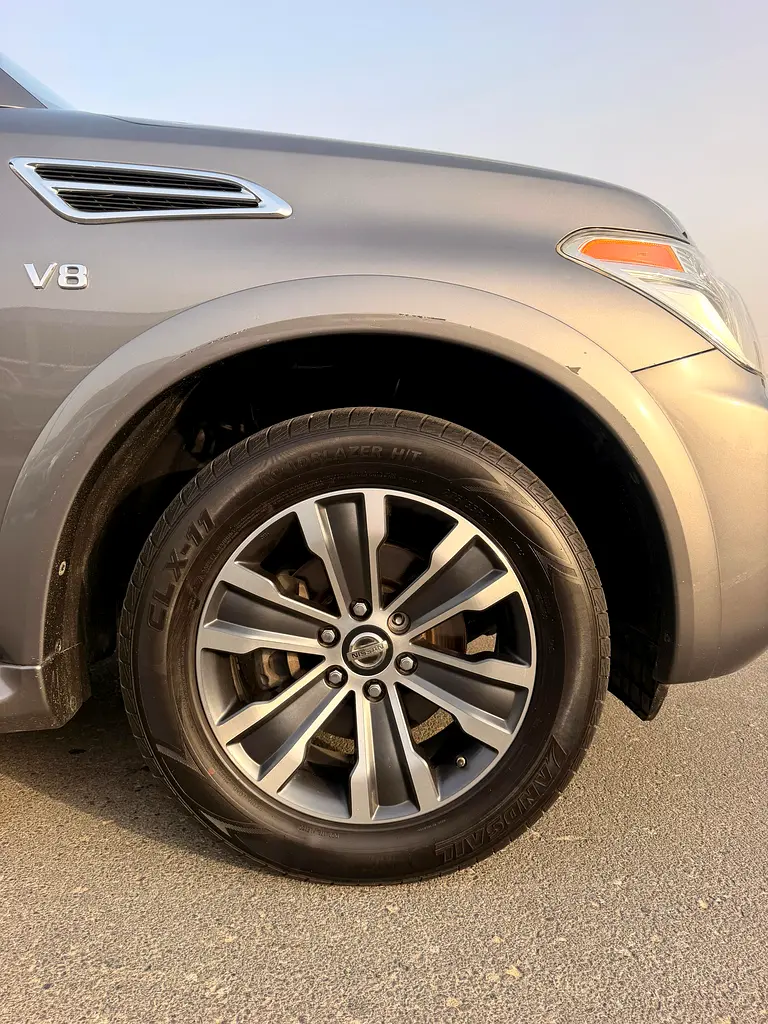 2020 Nissan Armada SE  -  Ready to Drive - FULL OPTION WITH SUNROOF - Image 16