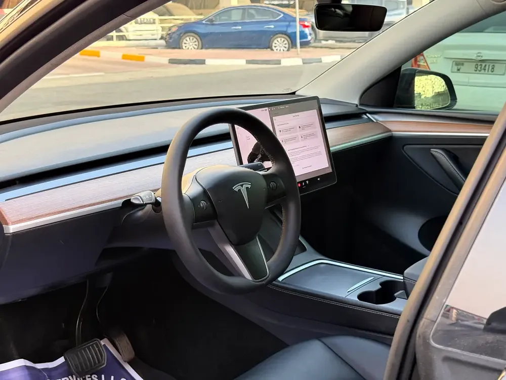 2024 TESLA Y DUAL MOTOR AUTO PILOT LONG RANGE 360 CAMERAS CANADA SPEC - Image 13