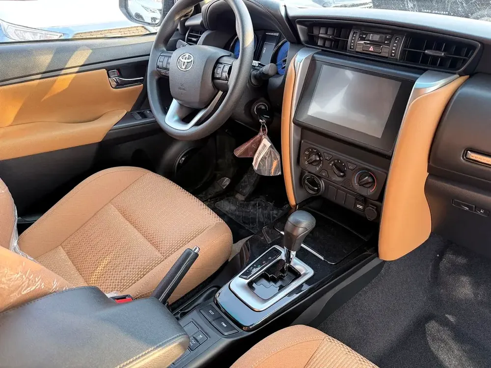 Toyota Fortuner EXR 2.4L 2026 GCC AT Diesel (Export Only) - Image 9