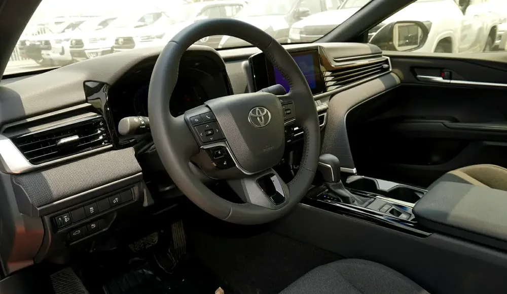 2026 TOYOTA CAMRY LE 2.5L PETROL - GCC - Image 10