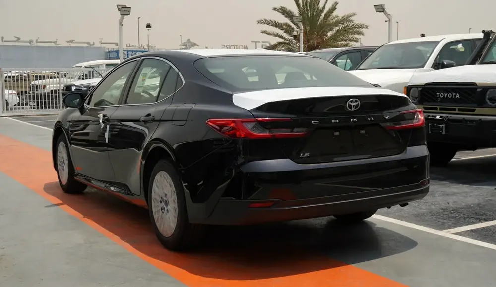 2026 TOYOTA CAMRY LE 2.5L PETROL - GCC - Image 6