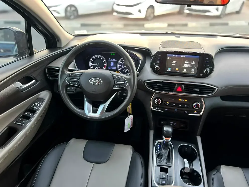 2019 Hyundai Santa Fe – 2.4L V4 – Mid Option – Leather Seats – Rear Camera** - Image 12