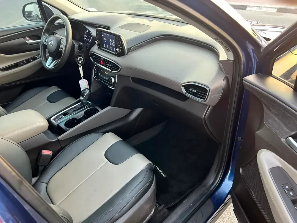 2019 Hyundai Santa Fe – 2.4L V4 – Mid Option – Leather Seats – Rear Camera** - Image 13