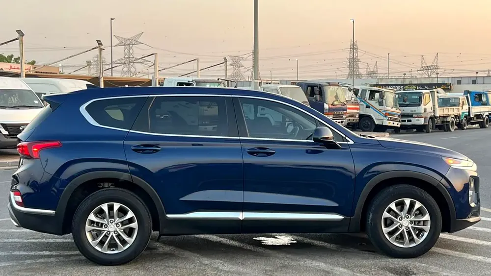 2019 Hyundai Santa Fe – 2.4L V4 – Mid Option – Leather Seats – Rear Camera** - Image 5