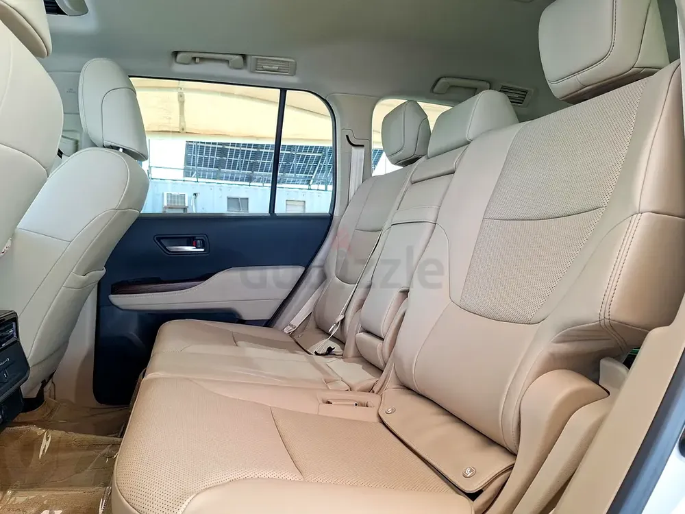 AED 3723/month | 2024 Toyota Land Cruiser  | GCC Specs | Ref#424604 - Image 12