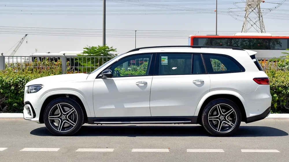 Mercedes-Benz AMG GLS450 SUV | New Facelift | GCC | 2024, 7 Seaters 3 Years Gargash Auto Warranty - Image 5