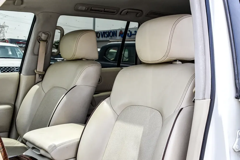 Nissan Patrol LE Platinum 2014, original paint - Image 11